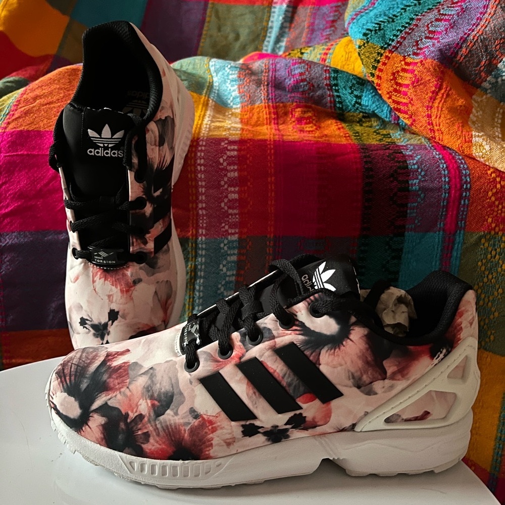 Adidas ZX Flux K Sneakers M6.5 W7.5